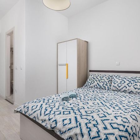 Studio Apartments Fran'S غييكا المظهر الخارجي الصورة