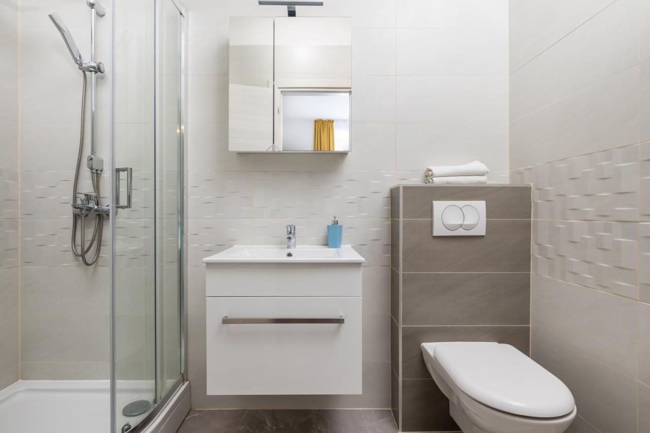 Studio Apartments Fran'S غييكا المظهر الخارجي الصورة