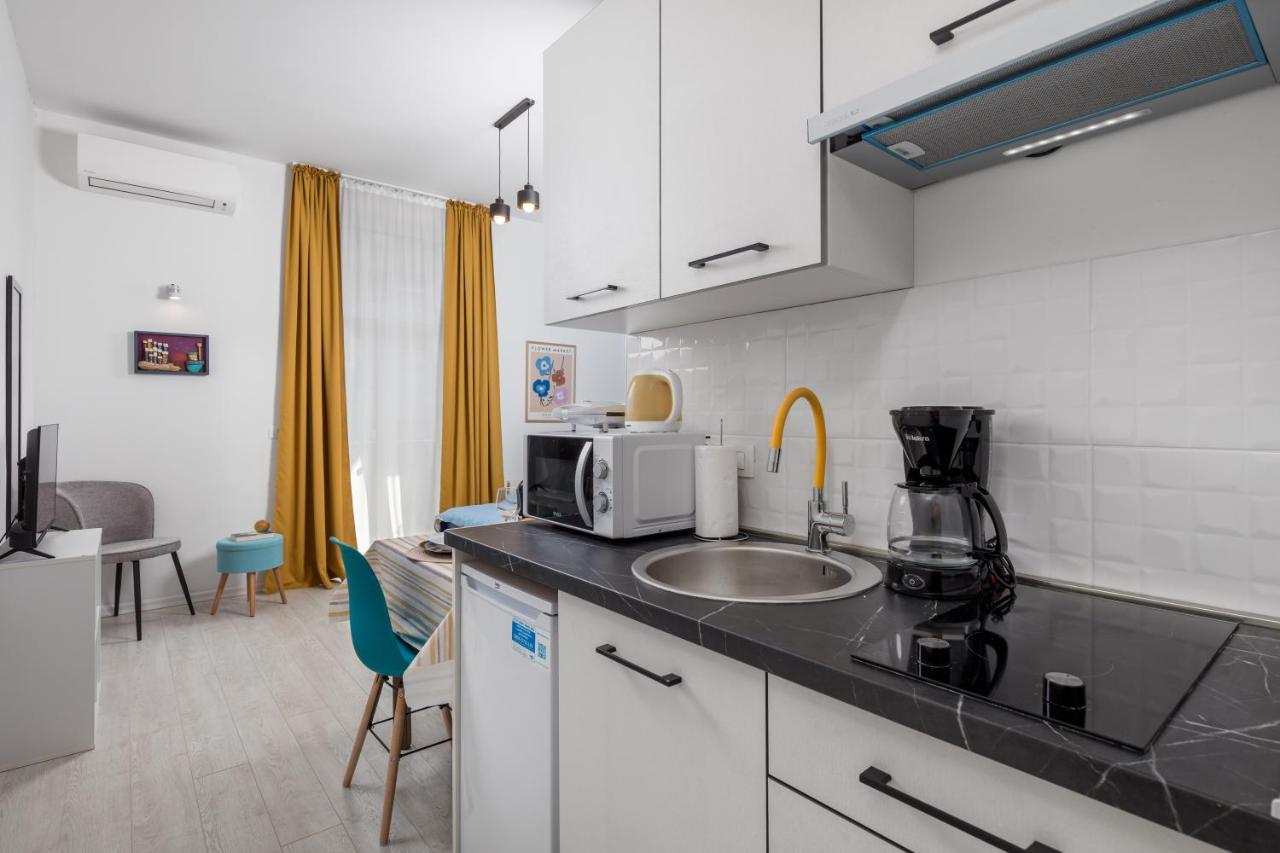 Studio Apartments Fran'S غييكا المظهر الخارجي الصورة