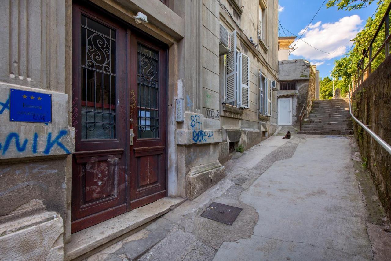 Studio Apartments Fran'S غييكا المظهر الخارجي الصورة