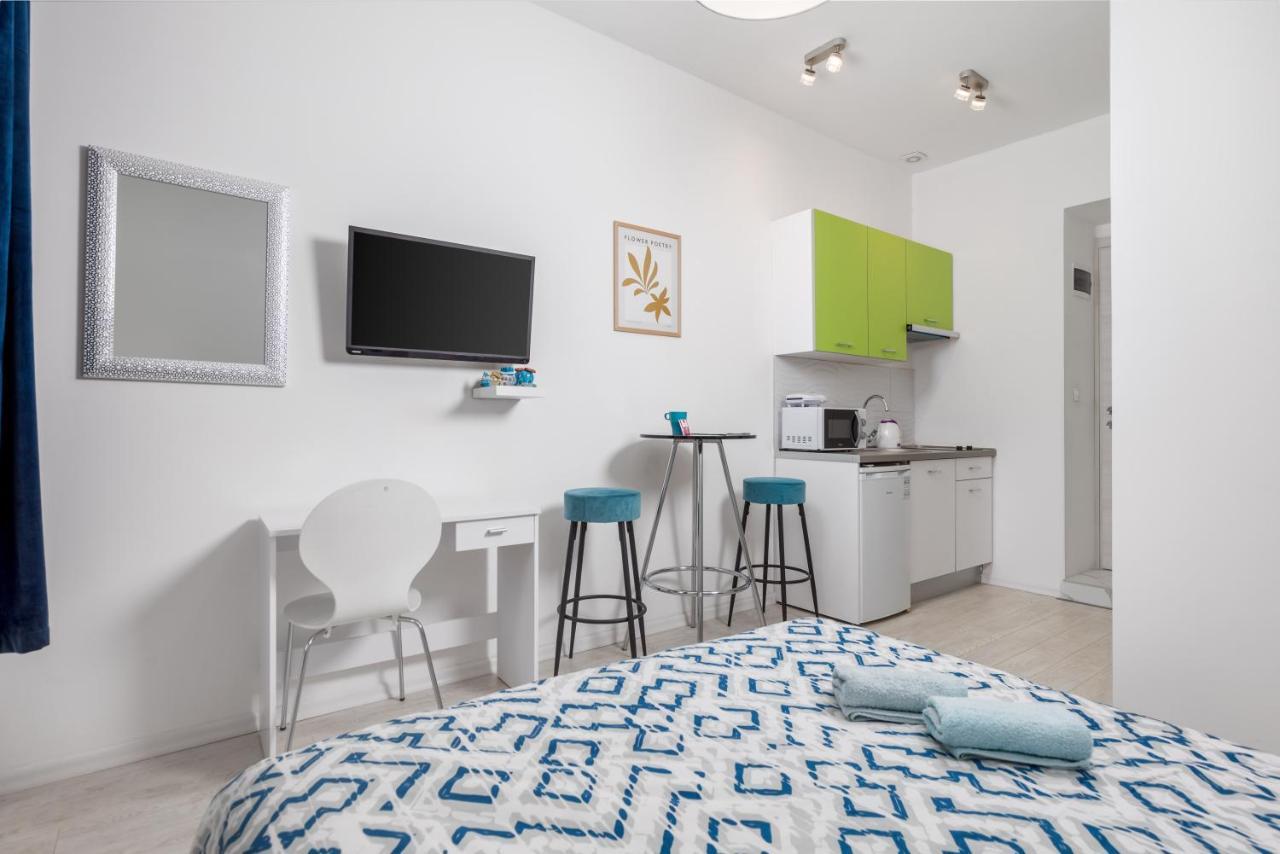 Studio Apartments Fran'S غييكا المظهر الخارجي الصورة