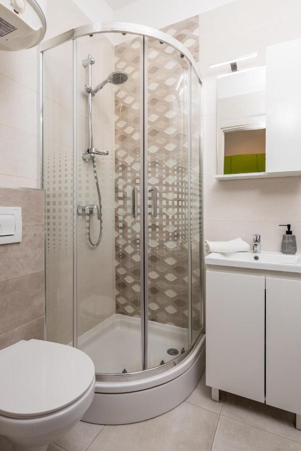 Studio Apartments Fran'S غييكا المظهر الخارجي الصورة