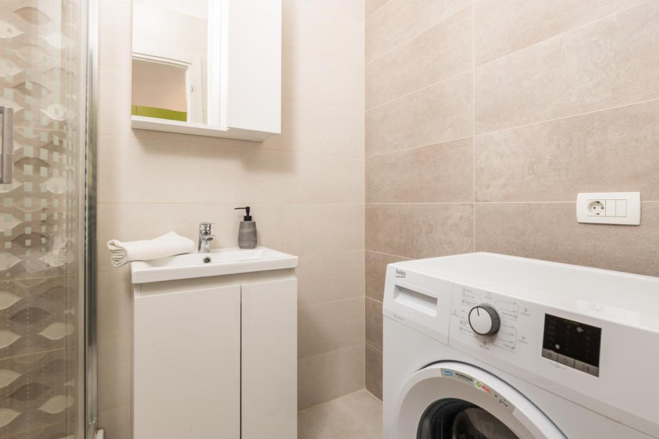 Studio Apartments Fran'S غييكا المظهر الخارجي الصورة