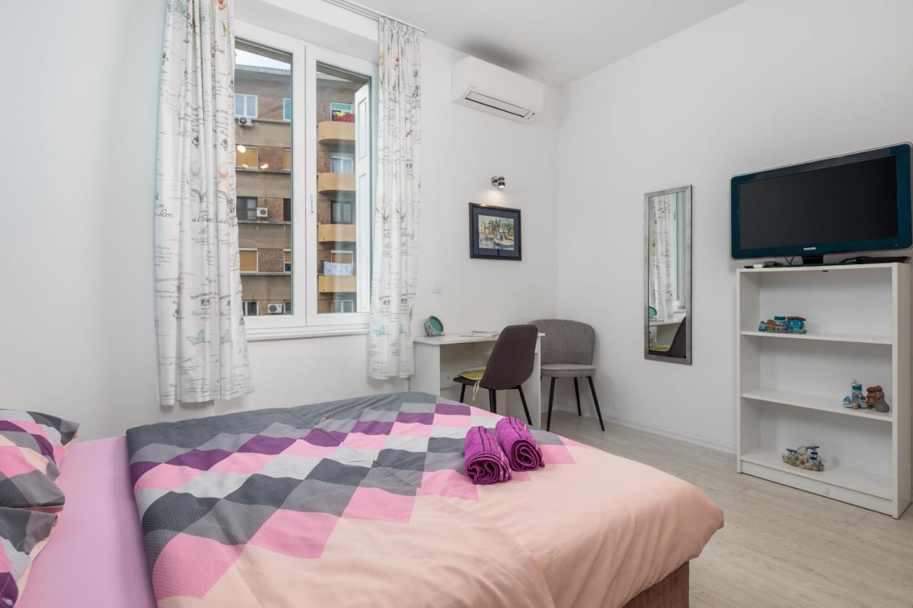 Studio Apartments Fran'S غييكا المظهر الخارجي الصورة