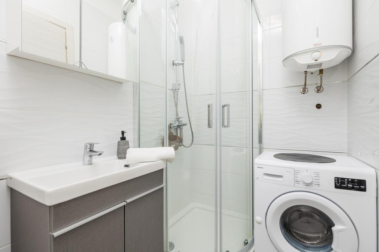 Studio Apartments Fran'S غييكا المظهر الخارجي الصورة